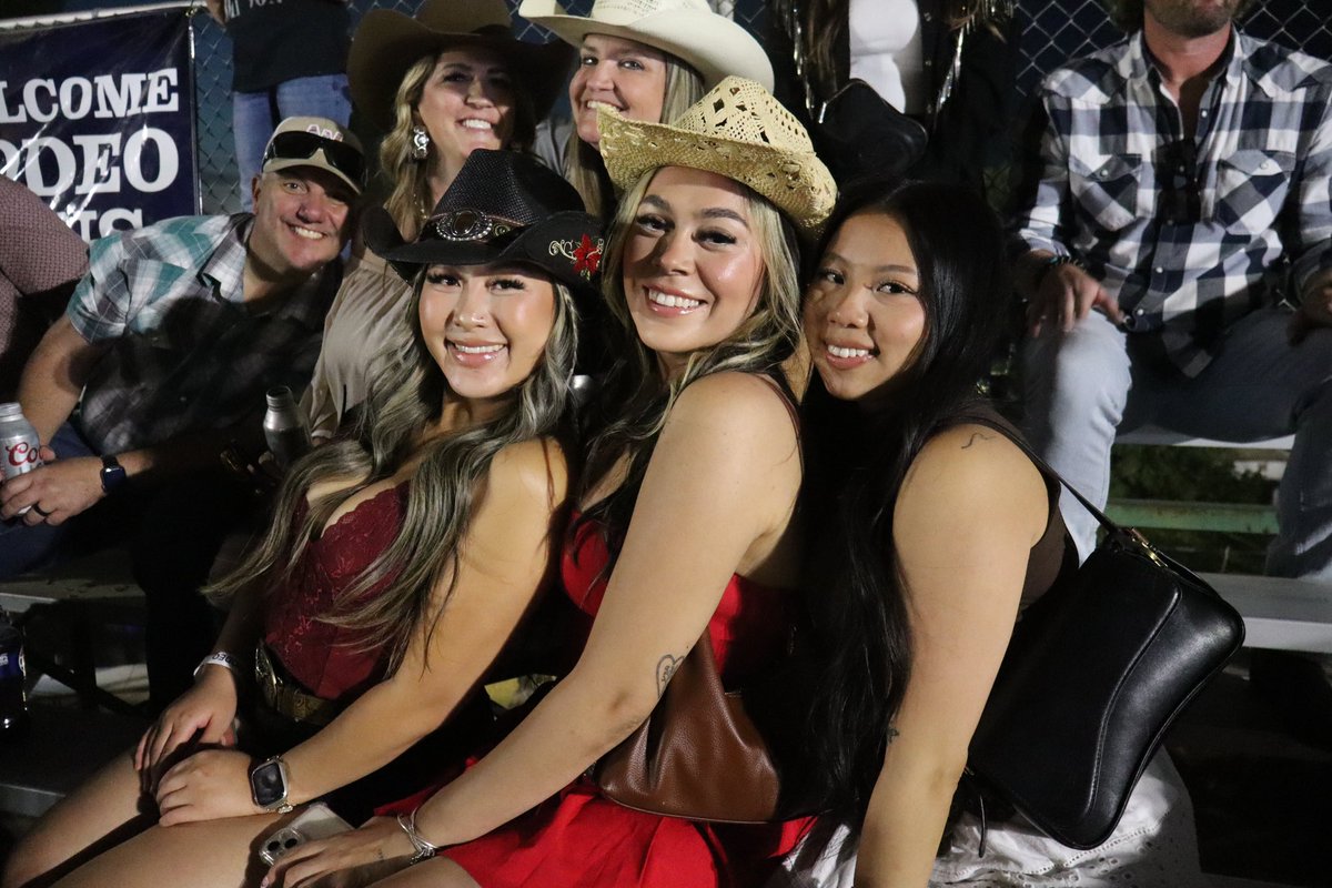 Clovis Rodeo tweet media