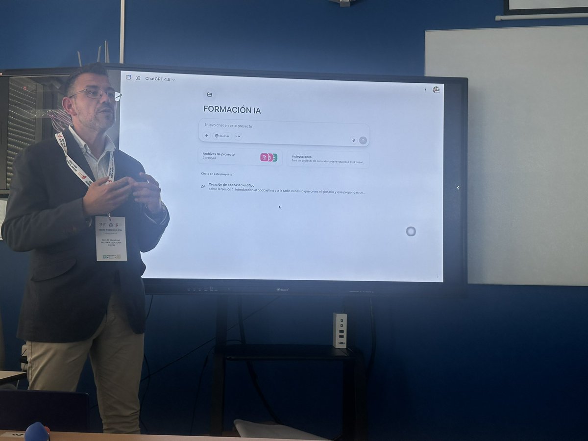 #LiderandoMiCentroHaciaElFuturo #EnClaveDeTic <a href="/GlobalNET_info/">GlobalNET Solutions</a> <a href="/DigitalFactoria/">FACTORIA EDUCACION DIGITAL</a>

IA En la educación: POTENCIANDO EL ROL DEL DOCENTE con CHAT 𝙶𝙿𝚃