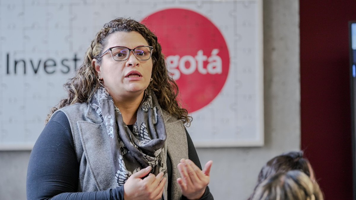 investinbogota's tweet image. Bogotá impulsa el talento para los Centros de Servicios Compartidos.

En un taller de #TalentMap, @InvestinBogota, @DesarrolloBta y @AteneaBogota dialogaron con empresas del sector sobre sus retos.

La ciudad sigue apostando por el crecimiento empresarial con talento de calidad.