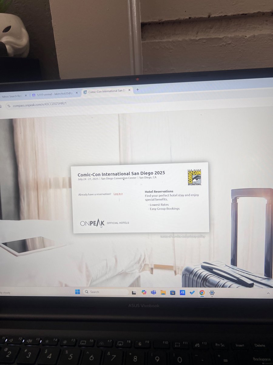 GentleLlama's tweet photo. Got in and this is all I got. Refreshing doesn’t work. Wtf? 24 min for this? @onPeak @SD_Comic_Con @Comic_Con https://t.co/zQ0fnPJ9qT