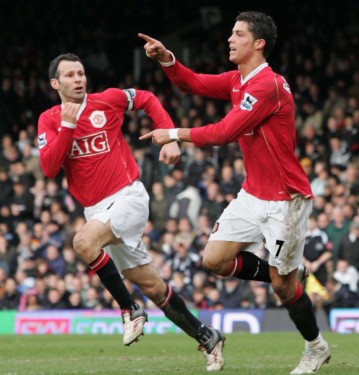 🏴󠁧󠁢󠁷󠁬󠁳󠁿🚨— ريان غيغز : 

"كريستيانو هو أفضل لاعب لعبت معه في مسيرتي".