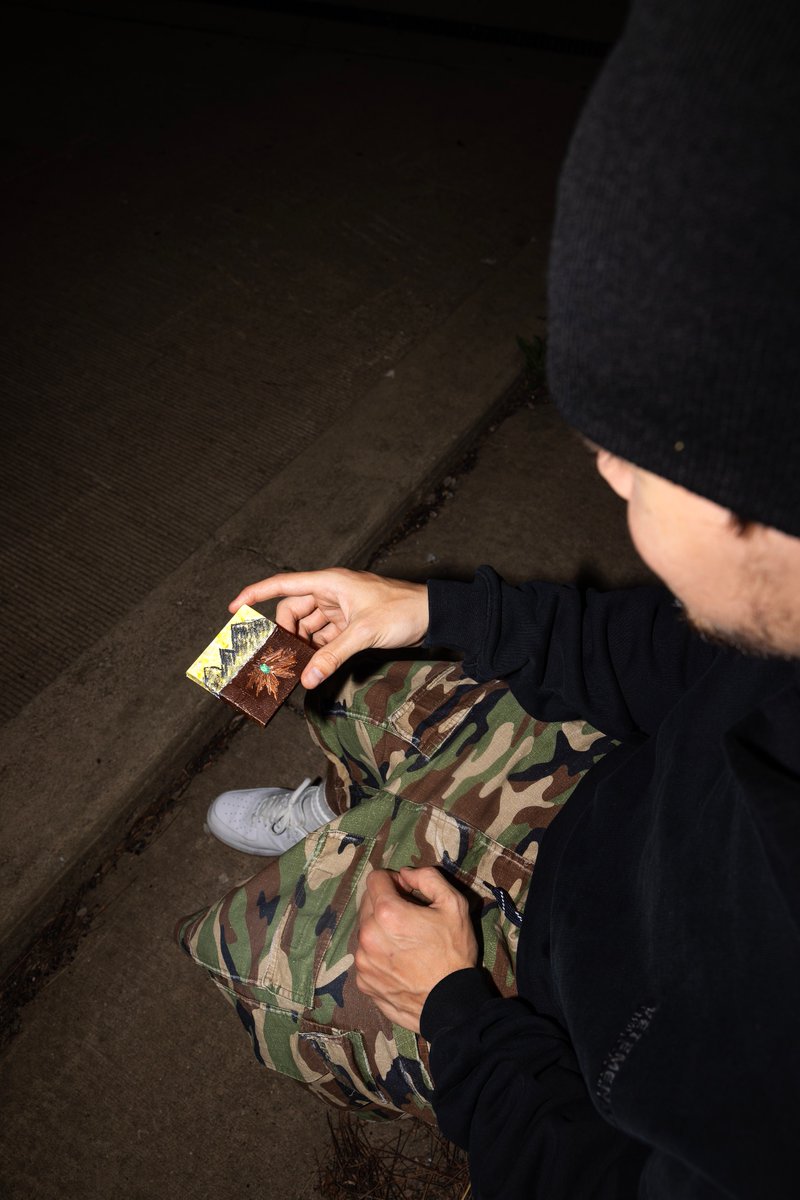 MichaelConor's tweet image. my new song “Inside Out (feat. Eleanor Dakota)” is up for pre-save⛰️