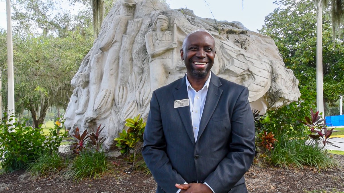 PHSCedu's tweet photo. With heavy hearts, PHSC shares the passing of Reggie Wilson, a beloved member of the PHSC community. Reggie dedicated 24 years to higher education, where he served with compassion, integrity and an unwavering commitment to our students and mission.
#InMemoriam #ReggieWilson https://t.co/nG0dV7Aoxa