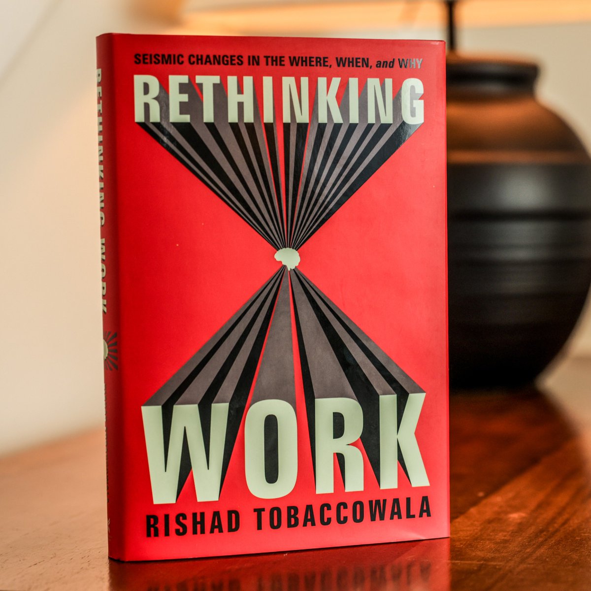 HarperCollins Leadership (@hcleadership) on Twitter photo Companies arenāt forsaking the office entirelyābut they are reimagining it in startling ways.
In this excerpt from "Rethinking Work," <a href="/rishad/">Rishad Tobaccowala</a> Tobaccowala discusses the highly impactful ways workplaces are being reimagined. harpercollinsleadership.com/unbundling-off⦠Companies arenāt forsaking the office entirelyābut they are reimagining it in startling ways.
In this excerpt from "Rethinking Work," <a href="/rishad/">Rishad Tobaccowala</a> Tobaccowala discusses the highly impactful ways workplaces are being reimagined. harpercollinsleadership.com/unbundling-offā¦