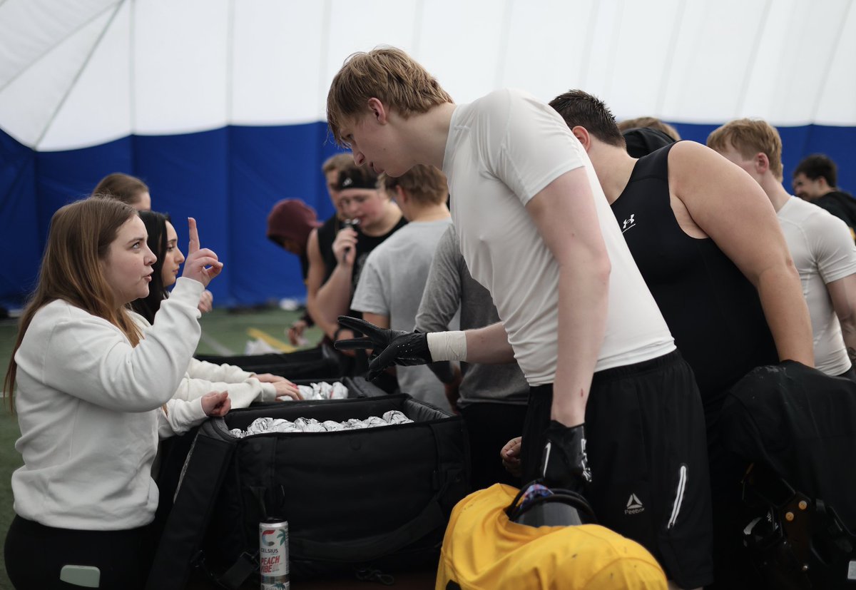 UW-Oshkosh Football tweet media