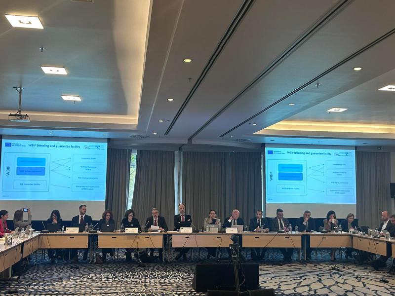 The Western Balkans Investment Framework (WBIF) (@thewbif) on Twitter photo ▶️Bridging Markets: How the WBIF boosts infrastructure & business in the #WesternBalkans?
☑️40+ 🇪🇺EU & WB industry reps joined <a href="/eu_enlargement_/">EU Enlargement & Eastern Neighbourhood 🇪🇺</a> seminar to explore market opportunities, tackle barriers & strengthen cooperation.
🤝 Real talks, real potential.
#globalgateway ▶️Bridging Markets: How the WBIF boosts infrastructure & business in the #WesternBalkans?
☑️40+ 🇪🇺EU & WB industry reps joined <a href="/eu_enlargement_/">EU Enlargement & Eastern Neighbourhood 🇪🇺</a> seminar to explore market opportunities, tackle barriers & strengthen cooperation.
🤝 Real talks, real potential.
#globalgateway