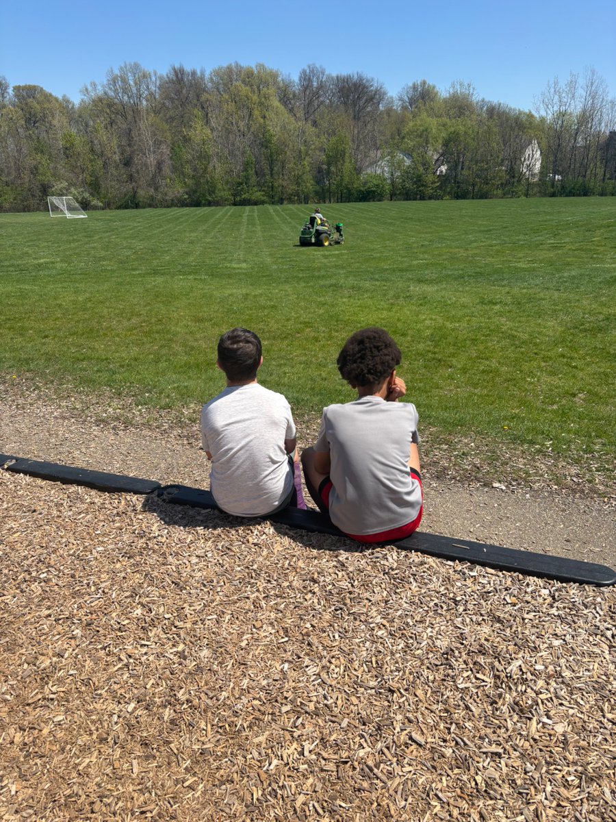Lawn mowing season is back! ☀️#itsworthit #ParkSharks