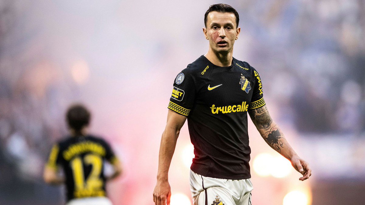 AgendaAIK's tweet image. Snälla Gud låt oss göra mål i 87e och låt mig se alla runt AIK få en gemensam härdsmälta. 

Amen