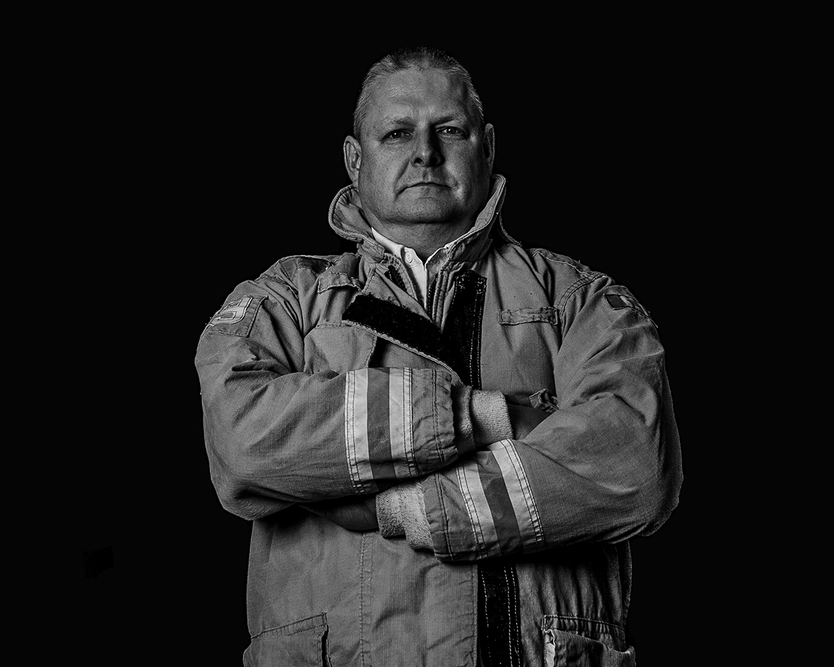 Sayers291's tweet image. Congratulations and happy retirement to Platoon Chief, Donald Williamson, who is working his last shift today after a 35 year fire service career.
@oakvillefire @oakvillepffa