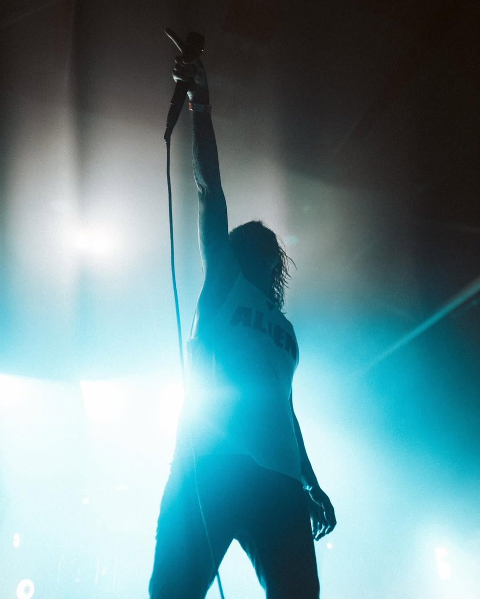 Happy birthday to the one and only Kellin Quinn 🖤