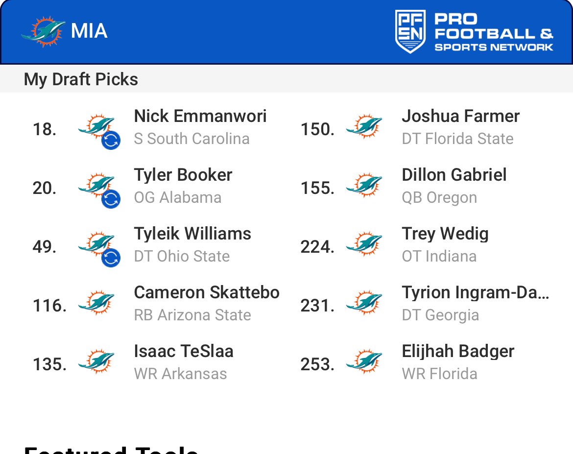 cameron954's tweet image. No trade mock draft vs trade down draft….ngl; I wouldn’t be mad w the no trade draft. @DouglieDoWrong @Jason_Sarney @miamisportsmusic