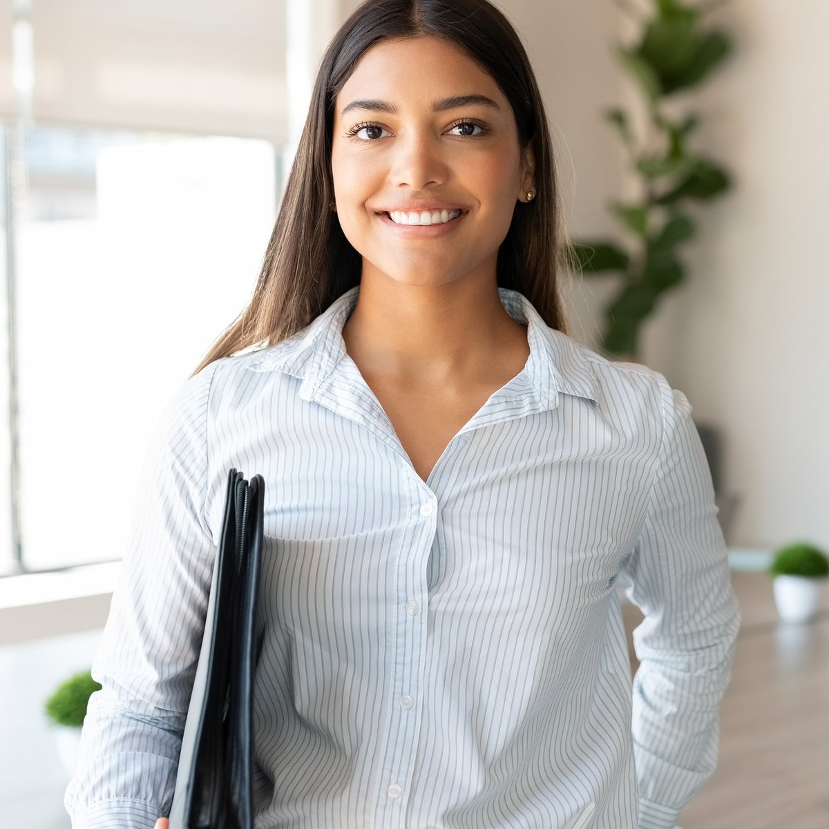 🛍️ Inside a Buyer’s Brain
Fast decisions. Endless context-switching. High pressure.

In our latest blog, follow Mia—a senior buyer navigating performance, planning, and vendor meetings—all in a single week.

👗 Visual product reviews
📊 Context-rich planning
🤝 Real-time vendor