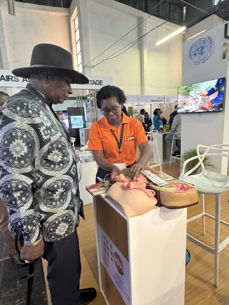 We had great engagements with <a href="/UNZimbabwe/">UN Zimbabwe</a> Resident Coordinator <a href="/EdwardKallon/">Edward Kallon</a> at the UN stand at the Zim🇿🇼International Trade Fair on how <a href="/UNFPA/">UNFPA</a> is using this important platform to share life saving information on sexual and reproductive health and rights for all.
