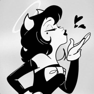 scardolly's tweet photo. #NewProfilePic https://t.co/iCdnxV9WAC