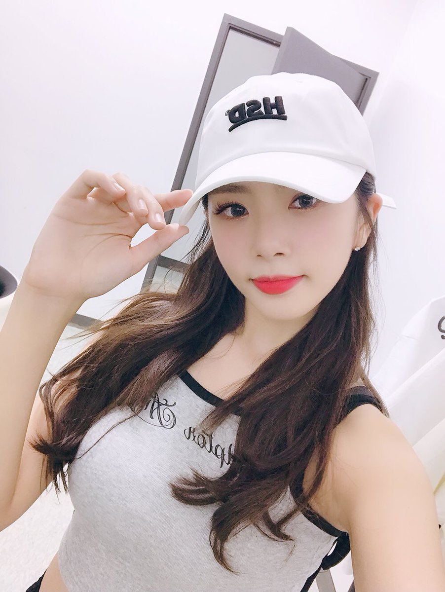 LAMTK4's tweet photo. #드림캐쳐 #지유 https://t.co/MR8hEN84I1