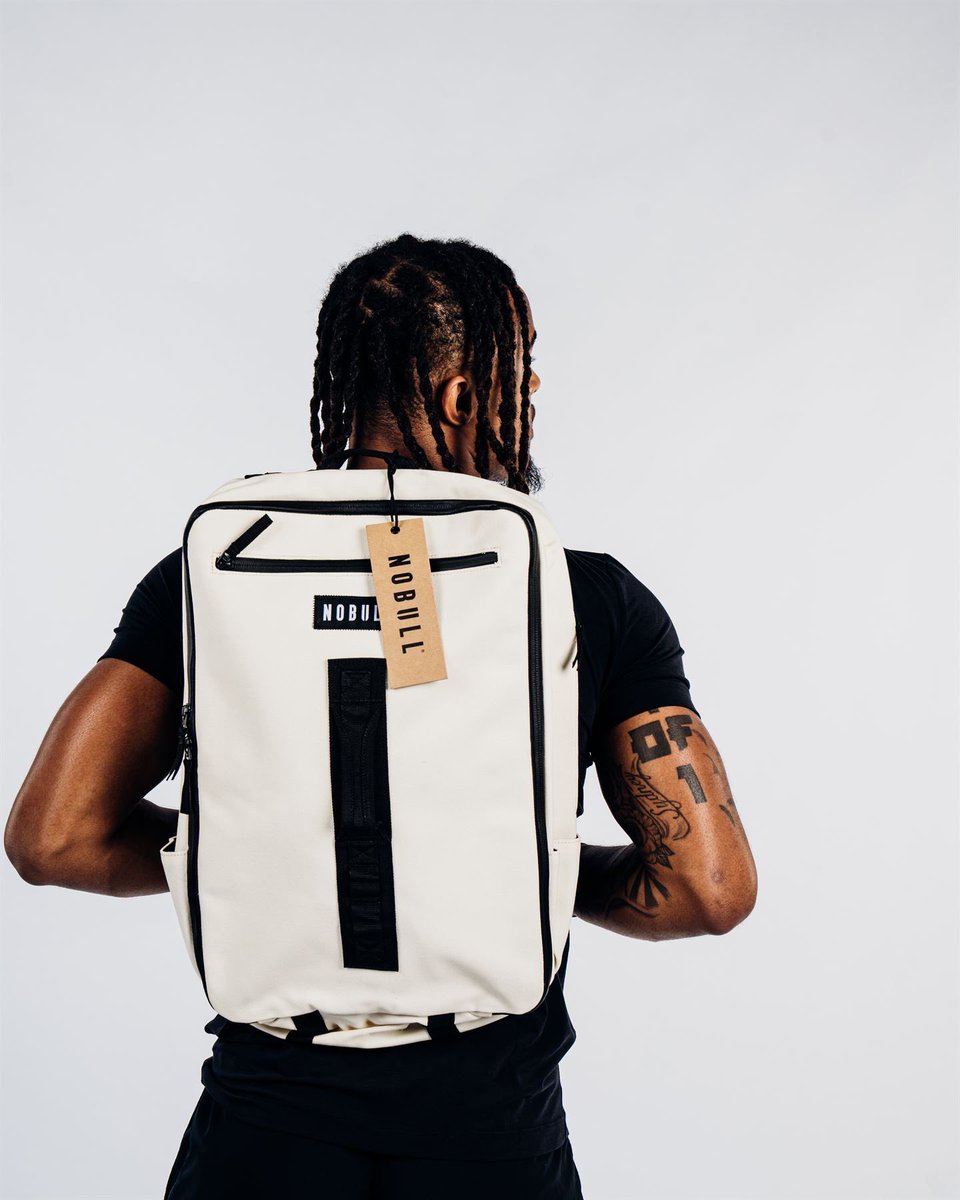DarealBmarsh's tweet image. G R I N D
Locked in with @nobull.🌴⚔️
