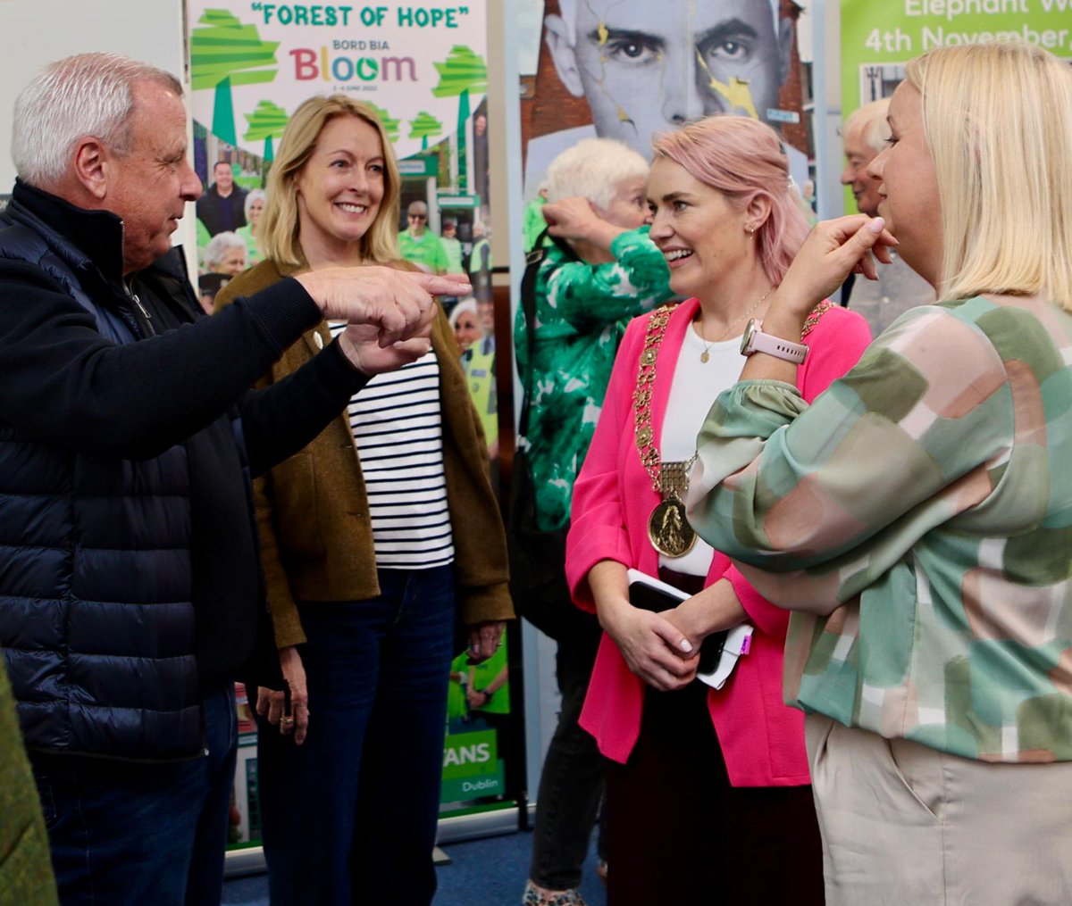 We were truly honoured to welcome the Lord Mayor of Dublin, Emma Blain, to meet our Director and some of the volunteers as we mark 55 years of Dublin Samaritans.  

Thank you for taking the time to visit, listen, and show your support.

We are here to listen 24/7, call 116 123