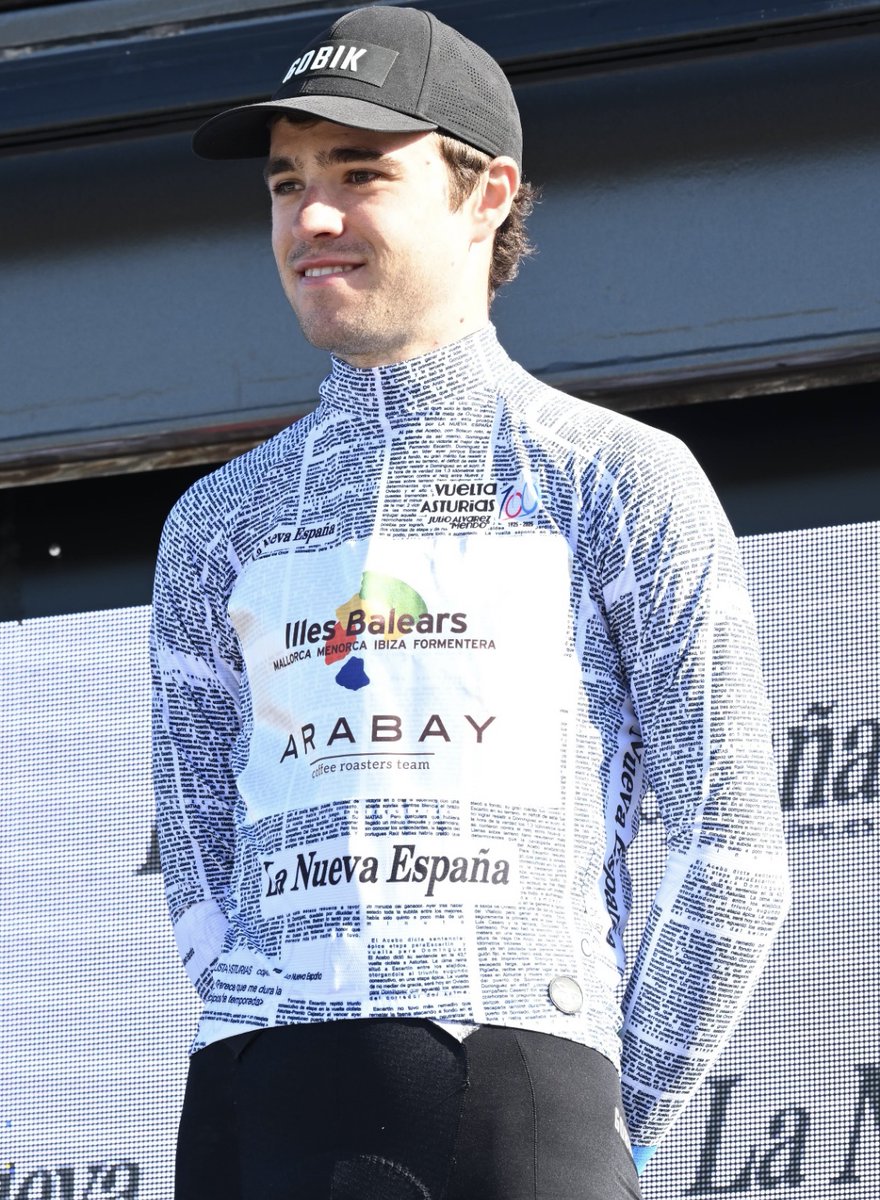 Sergio Trueba <a href="/Sergio_TruebaC/">Sergio Trueba</a> lidera las Metas Volantes en <a href="/vueltasturias/">Vuelta Asturias</a> tras protagonizar la fuga del día.

👏 <a href="/Asier9914/">Asier</a> y <a href="/asagrado/">Álvaro Sagrado Pérez</a> coronaron El Fitu en un segundo pelotón y fueron los más destacados en meta. 

📎 Crónica y declaraciones, aquí: arabay.team/sergio-trueba-…