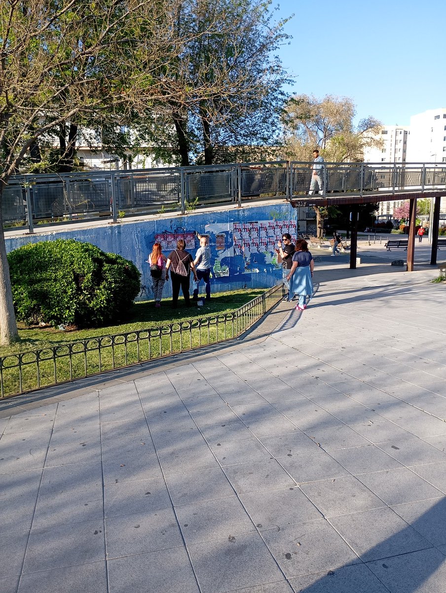 ¡¡¡¡Gentuza en Coslada!!!! falsos de mierda protegeis lo q queréis y estais viendo como mi barrio se va a la mierda