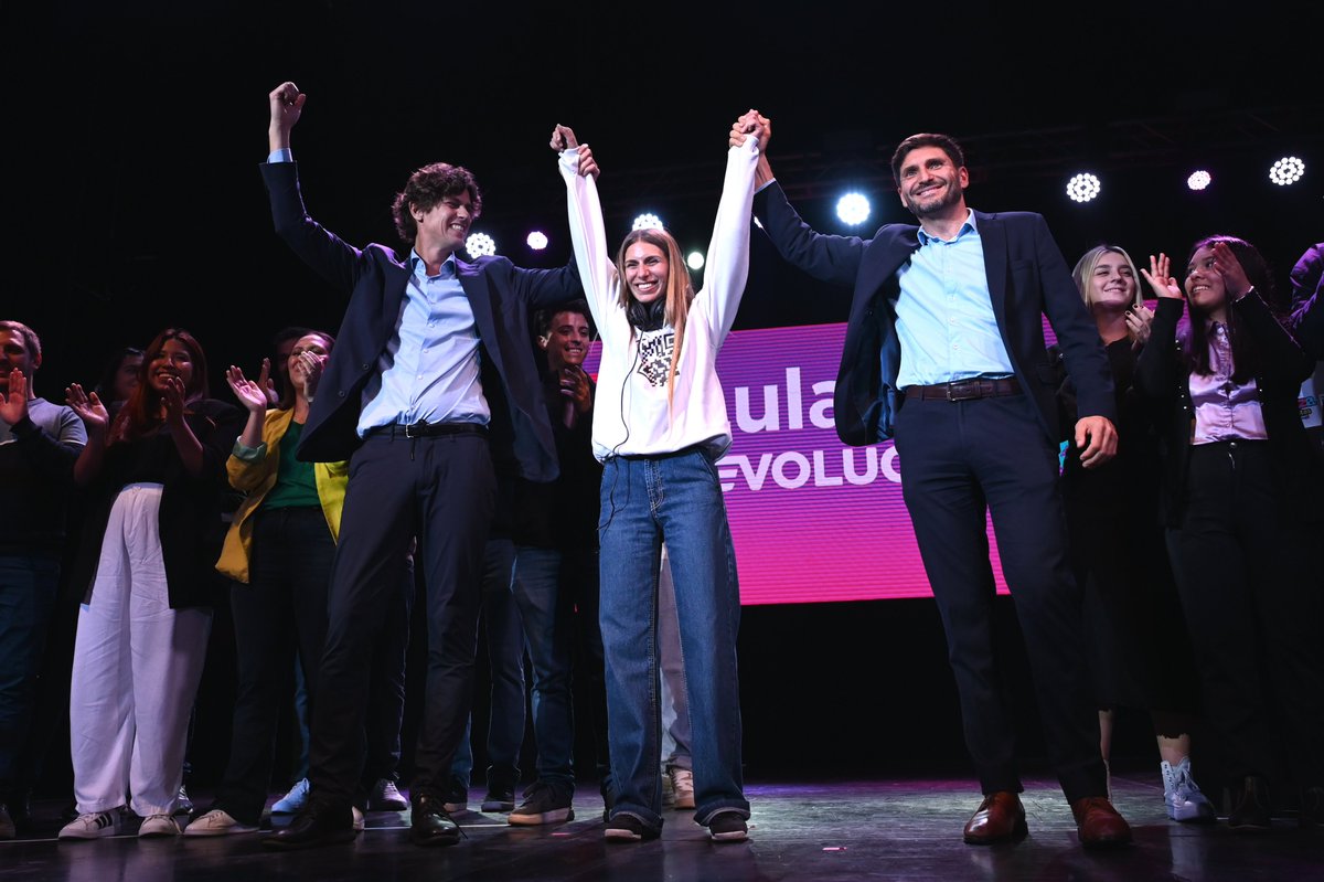 GugaLusto's tweet photo. Hoy @lulalevy presentó algunas de las propuestas de @EvolucionCABA_ para la Ciudad. Esta nueva generación tiene mucho que aportar para mejorar la vida de los ciudadanos. Gracias por involucrarse y por defender las prioridades que siempre defendimos. 

Gracias también a @maxipullaro por el apoyo de siempre y por el trabajo conjunto en las propuestas de seguridad. 

Conocé todas las propuestas de @lulalevy y el equipo de Evolución acá: https://t.co/gdM1CnETAU