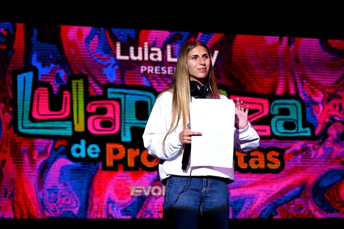 GugaLusto's tweet photo. Hoy @lulalevy presentó algunas de las propuestas de @EvolucionCABA_ para la Ciudad. Esta nueva generación tiene mucho que aportar para mejorar la vida de los ciudadanos. Gracias por involucrarse y por defender las prioridades que siempre defendimos. 

Gracias también a @maxipullaro por el apoyo de siempre y por el trabajo conjunto en las propuestas de seguridad. 

Conocé todas las propuestas de @lulalevy y el equipo de Evolución acá: https://t.co/gdM1CnETAU