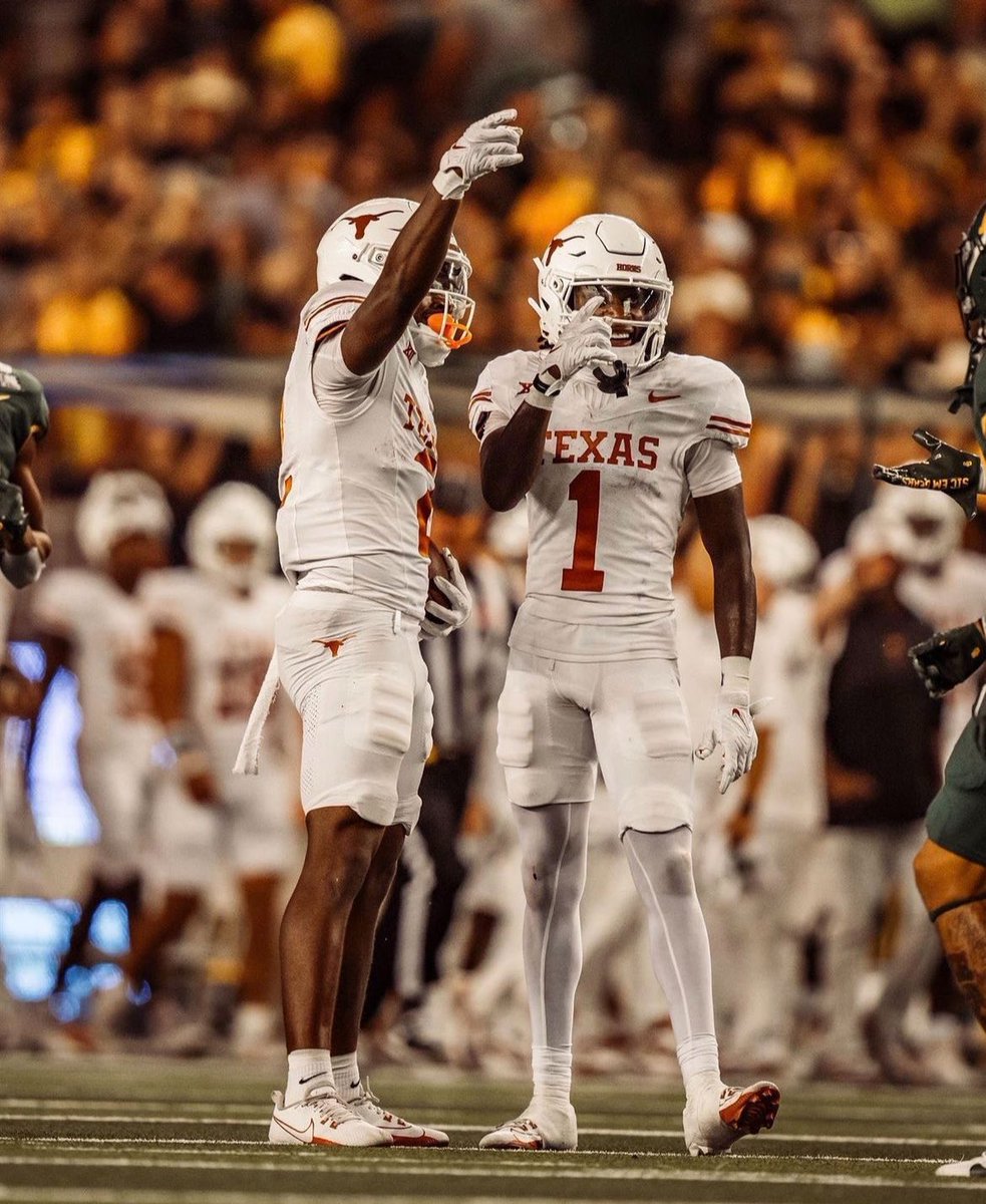 Tyreek King (@tyreekking15) on Twitter photo Blessed to receive an offer from The University of Texas!!!🐂🟠🟠<a href="/TexasFootball/">Texas Football</a> <a href="/CoachSark/">Steve Sarkisian</a> <a href="/ciege81/">Chris Jackson</a> <a href="/Coach_Shad_/">Coach Shad</a> <a href="/KCIrishFootball/">Knoxville Catholic Football</a> <a href="/PennySmith_/">Smith</a> <a href="/Grade_aTraining/">🅰️</a>
<a href="/SWiltfong_/">Steve Wiltfong</a> <a href="/samspiegs/">Sam Spiegelman</a> <a href="/ChadSimmons_/">ChadSimmons</a> <a href="/RivalsFriedman/">Adam Friedman</a>
<a href="/adamgorney/">Adam Gorney</a> Blessed to receive an offer from The University of Texas!!!🐂🟠🟠<a href="/TexasFootball/">Texas Football</a> <a href="/CoachSark/">Steve Sarkisian</a> <a href="/ciege81/">Chris Jackson</a> <a href="/Coach_Shad_/">Coach Shad</a> <a href="/KCIrishFootball/">Knoxville Catholic Football</a> <a href="/PennySmith_/">Smith</a> <a href="/Grade_aTraining/">🅰️</a>
<a href="/SWiltfong_/">Steve Wiltfong</a> <a href="/samspiegs/">Sam Spiegelman</a> <a href="/ChadSimmons_/">ChadSimmons</a> <a href="/RivalsFriedman/">Adam Friedman</a>
<a href="/adamgorney/">Adam Gorney</a>