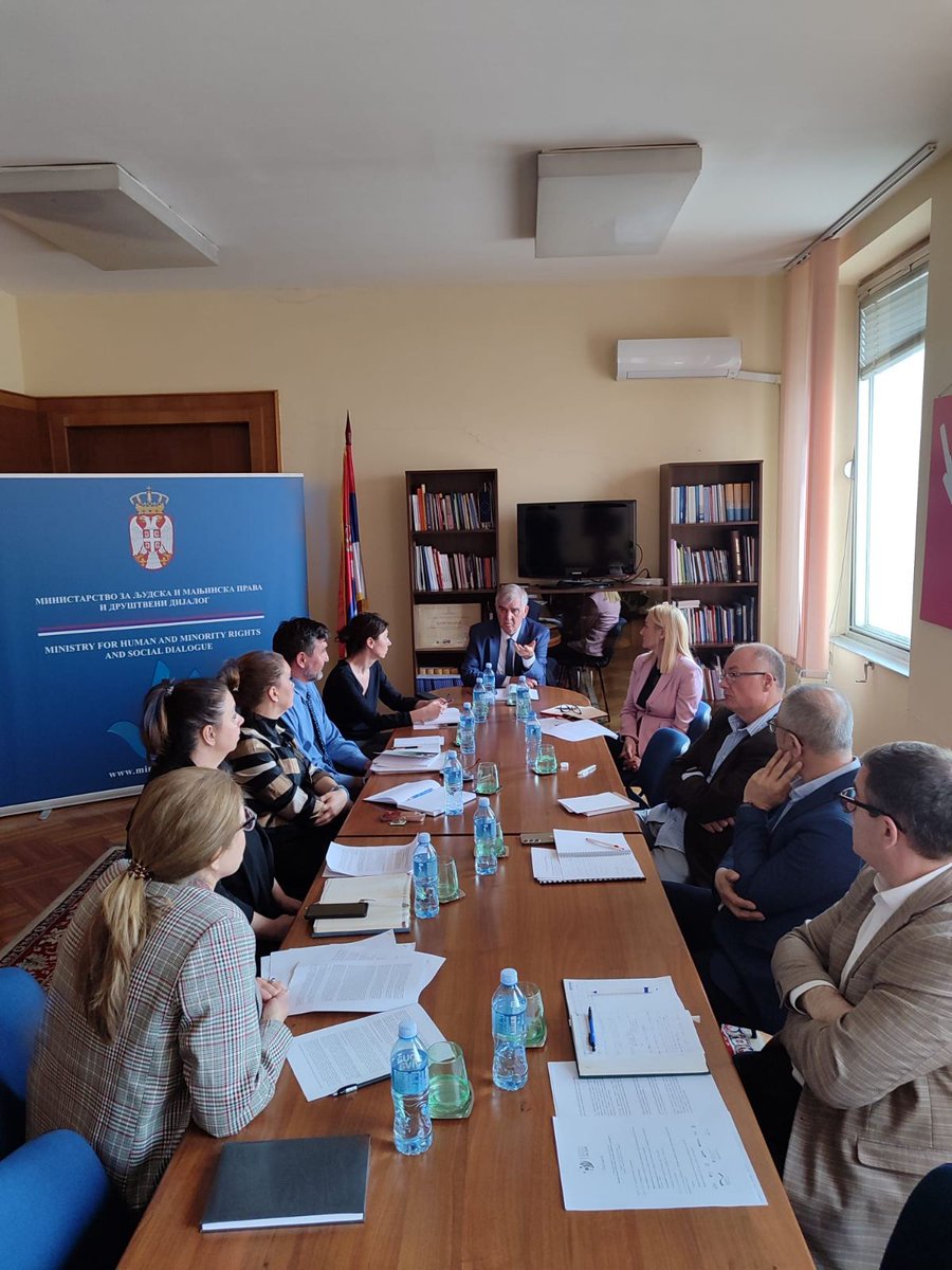 У Министарству за људска и мањинска права и друштвени дијалог данас је одржан први колегијум новоизабраног министра на коме су презентовани и анализирани резултати овог министарства у протеклом периоду, као и предстојеће активности.