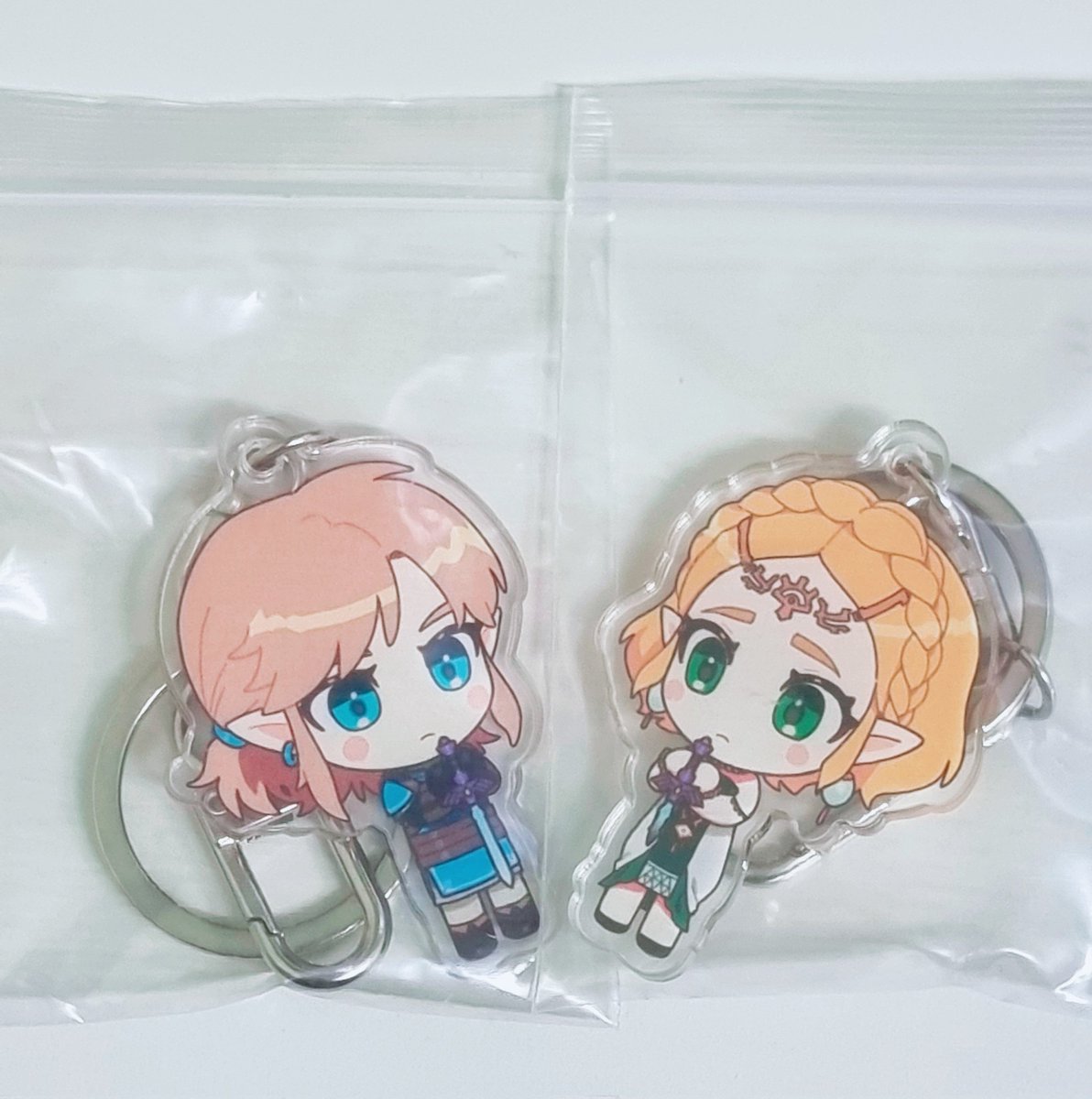 젤다의전설 당면님 링젤 아크릴 키링 판매

우체국택배사용
운포 1.6

23년도에 구매해 미개봉상태로 보관해두고있었으며 구매한 가격 그대로 판매합니다 

open.kakao.com/o/sgEDBeBb
연락은 이쪽으로 부탁드립니다!