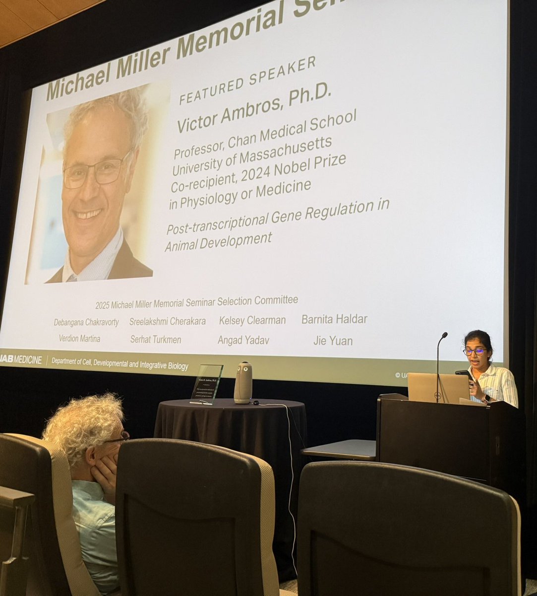 SreelakshmiC2's tweet image. I had the incredible honor of spending time with Dr. Victor Ambros, co-recipient of the 2024 Nobel Prize in Physiology or Medicine. From sharing meals and meaningful conversations to introducing him on stage at UAB. Grateful beyond words! #NobelPrize #UAB @UABCDIB
