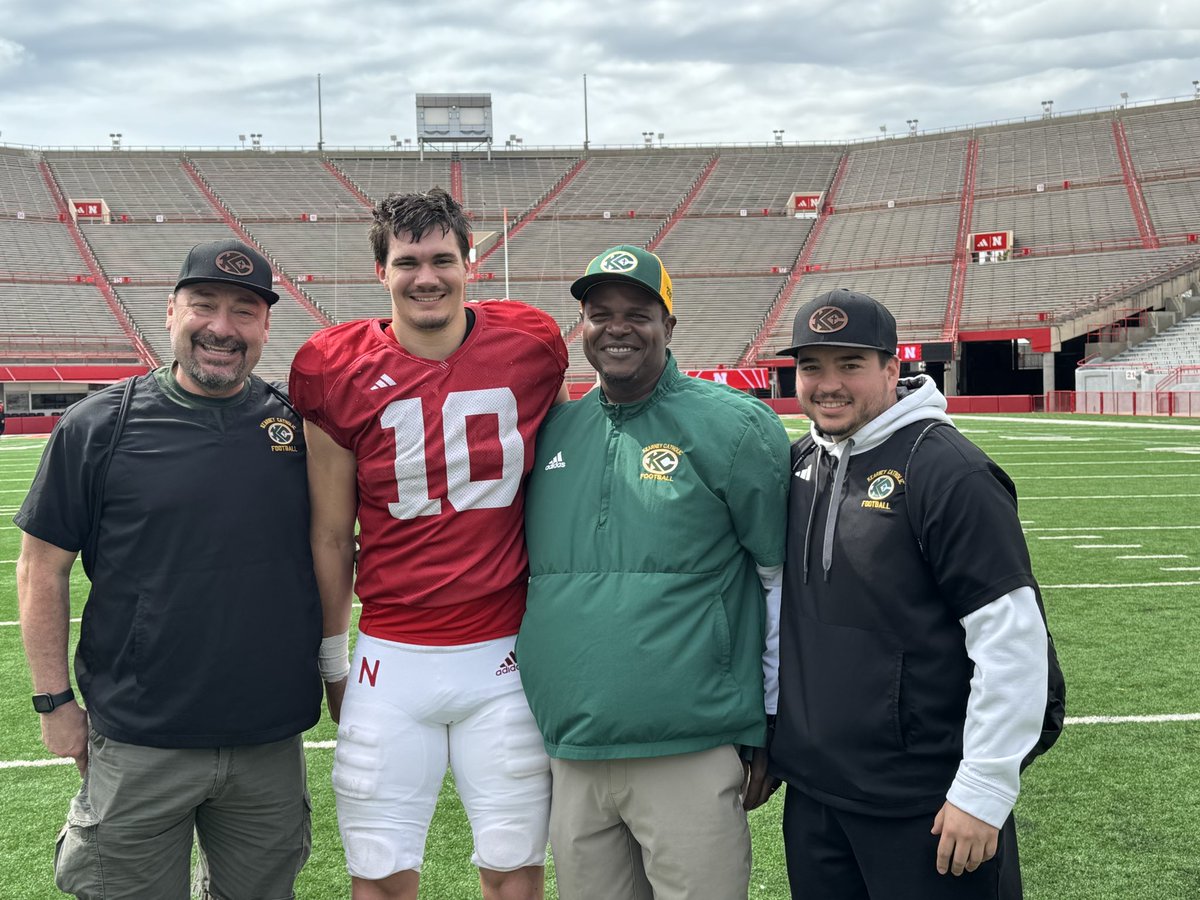 Great morning at practice watching <a href="/HKHaarberg10/">Heinrich Haarberg</a> #KCStars212 <a href="/kearneycatholic/">KCHS</a>