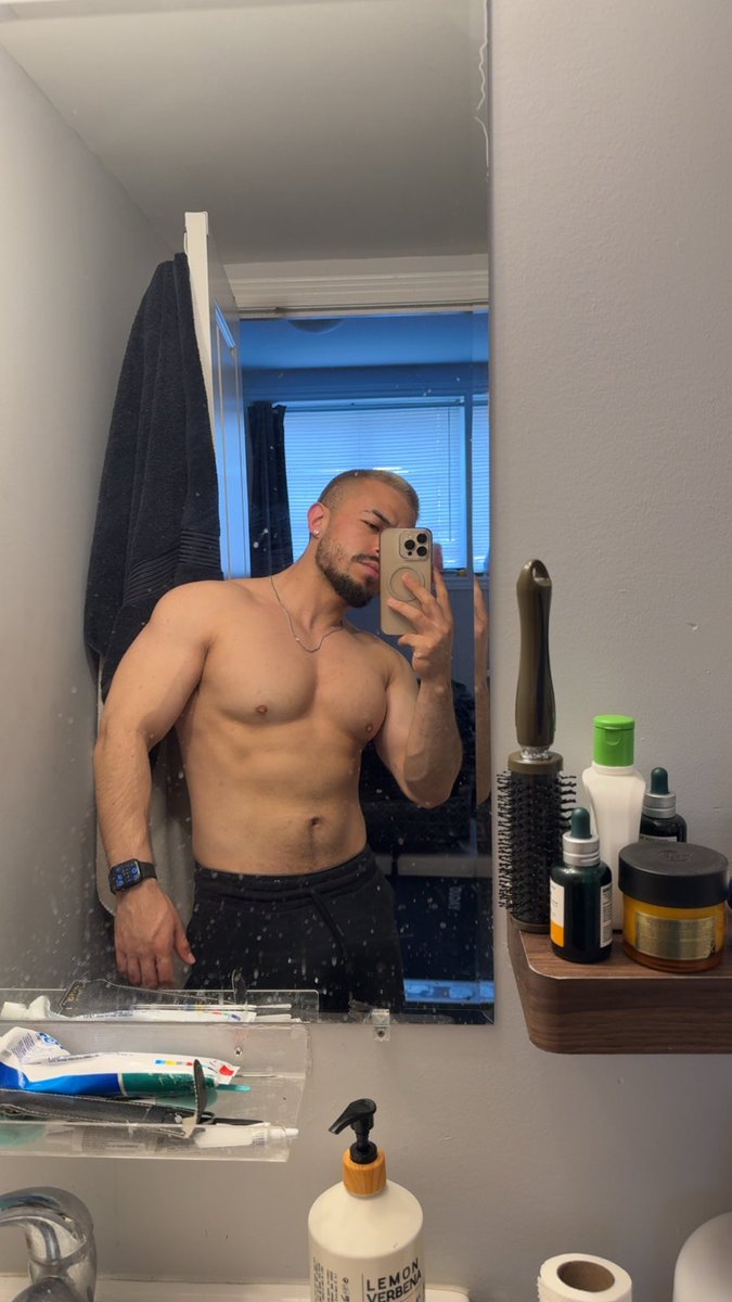 dirty mirror 😶‍🌫️