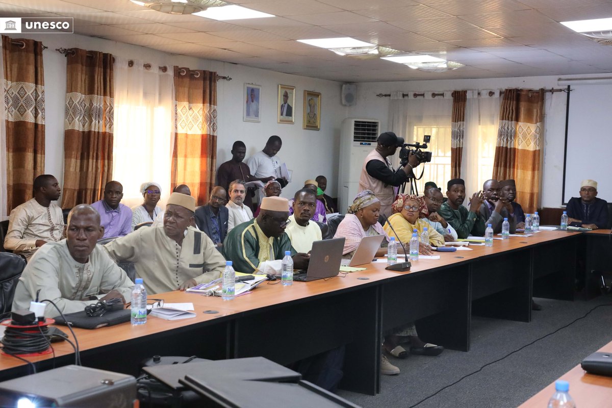 UNESCO MALI (@unescobamako) on Twitter photo #Education
Dans le cadre de la mise en œuvre du prog. #CapED, <a href="/UnescoBamako/">UNESCO MALI</a> appuie le 18 avril 2025 la présentation des résultats du processus de création de la filière Licence et Master en #Alphabétisation et Éducation non-formelle à l’Ecole normale supérieure de Bamako. #Education
Dans le cadre de la mise en œuvre du prog. #CapED, <a href="/UnescoBamako/">UNESCO MALI</a> appuie le 18 avril 2025 la présentation des résultats du processus de création de la filière Licence et Master en #Alphabétisation et Éducation non-formelle à l’Ecole normale supérieure de Bamako.