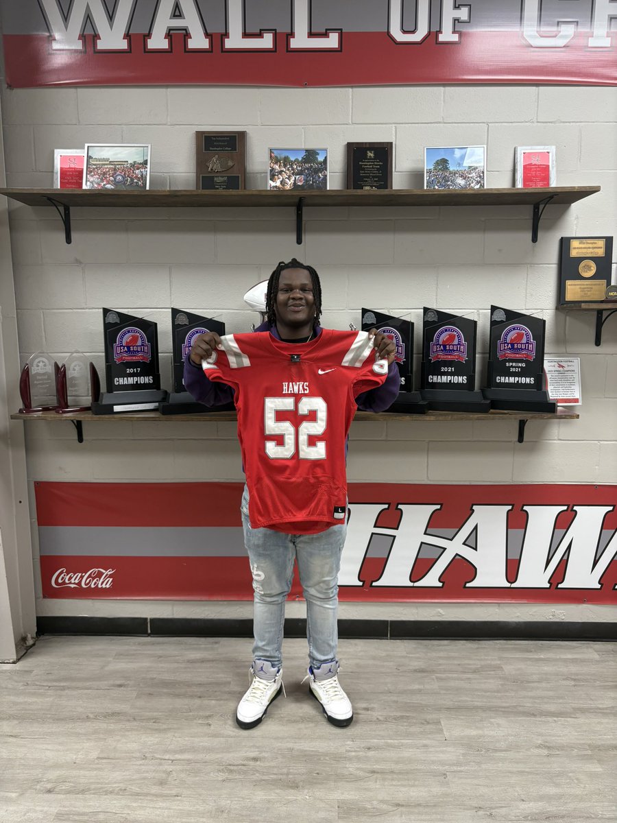 Tremonte22's tweet image. BLESSED🙏🙏🙏 TO RECEIVE A OFFICIAL OFFER FROM THE UNIVERSITY OF HUNTINGDON COLLEGE @CoachPeppersHC @gctitansfb @Chaic20