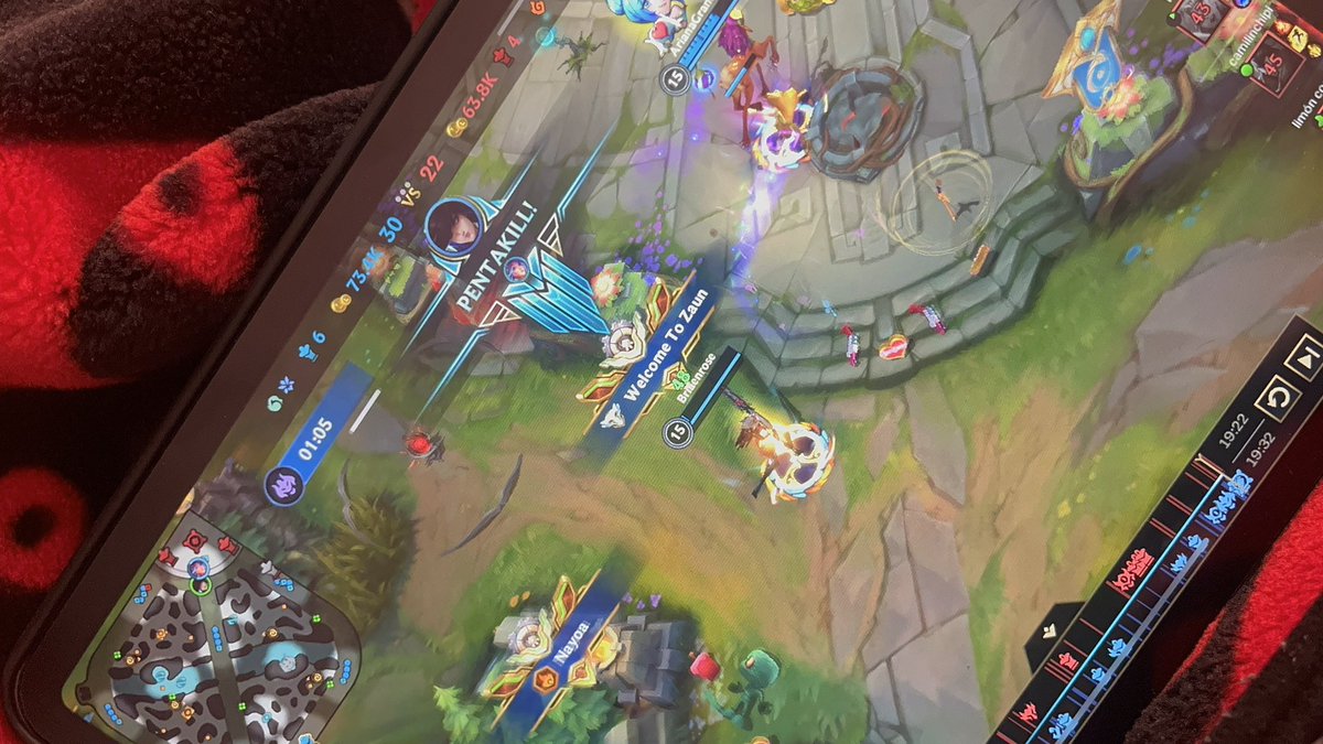 briaenrose's tweet photo. Primer pentakill de la temporada :3 https://t.co/z5zKy1Fomx