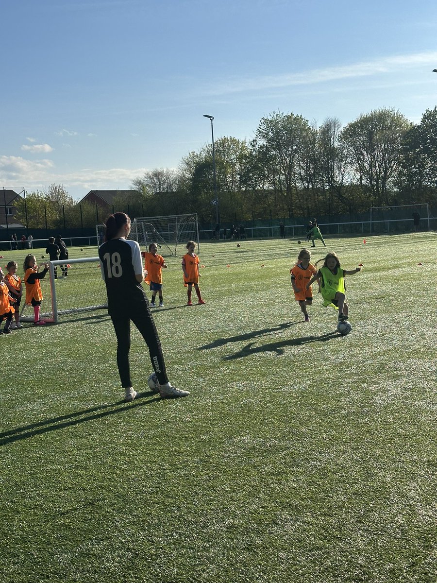 Blackburn United CSC Girls (@burniegirls) on Twitter photo Our Girls soccer school returned from Easter break & had an extra special outdoor session where we learned tips for keeping safe around railways. <a href="/NetworkRailSCOT/">Network Rail Scotland</a> <a href="/ScottishFA/">Scottish FA</a>
<a href="/ScotFASouthEast/">South East Region</a> <a href="/BTPScotland/">BTP Scotland</a> #staysafe Our Girls soccer school returned from Easter break & had an extra special outdoor session where we learned tips for keeping safe around railways. <a href="/NetworkRailSCOT/">Network Rail Scotland</a> <a href="/ScottishFA/">Scottish FA</a>
<a href="/ScotFASouthEast/">South East Region</a> <a href="/BTPScotland/">BTP Scotland</a> #staysafe