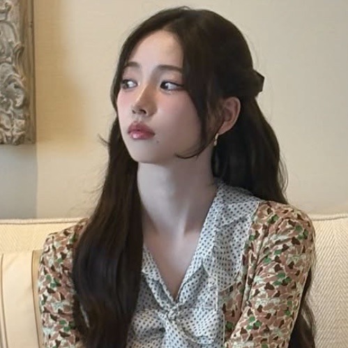 KAROMlH's tweet photo. •─────────•ꪆৎ•────────• https://t.co/xUi4RVJERk