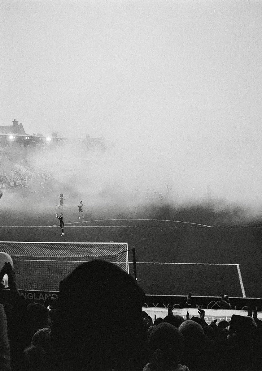 DNHRN's tweet photo. @ECFCST @ExeterCityWFC @OfficialECFC https://t.co/vnSvtJxVez