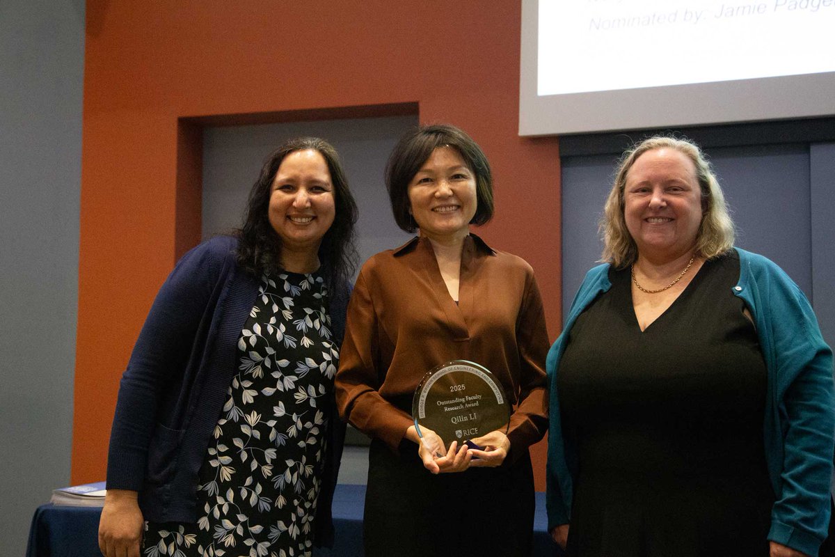 RiceCEVE's tweet image. 🎉 Celebrating our CEE faculty! Congratulations to Prof. Qilin Li- Outstanding Faculty Research Award and Prof. Leonardo Dueñas-Osorio - Teaching & Research Excellence Award. Read more: engineering.rice.edu/news/rice-engi…