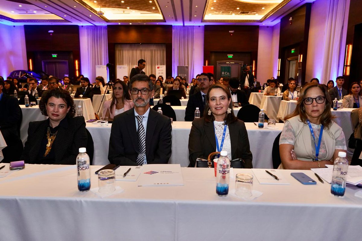 Centro de Arbitraje y Mediacion CCQ tweet media