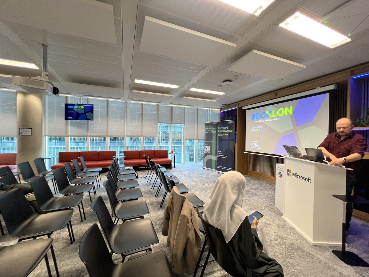 We have just arrived at Microsoft's HQ ahead of tonight’s DevOps Exchange event, what a venue!

For those of you who are joining us, please make sure you have your barcodes ready upon arrival.

See you shortly!