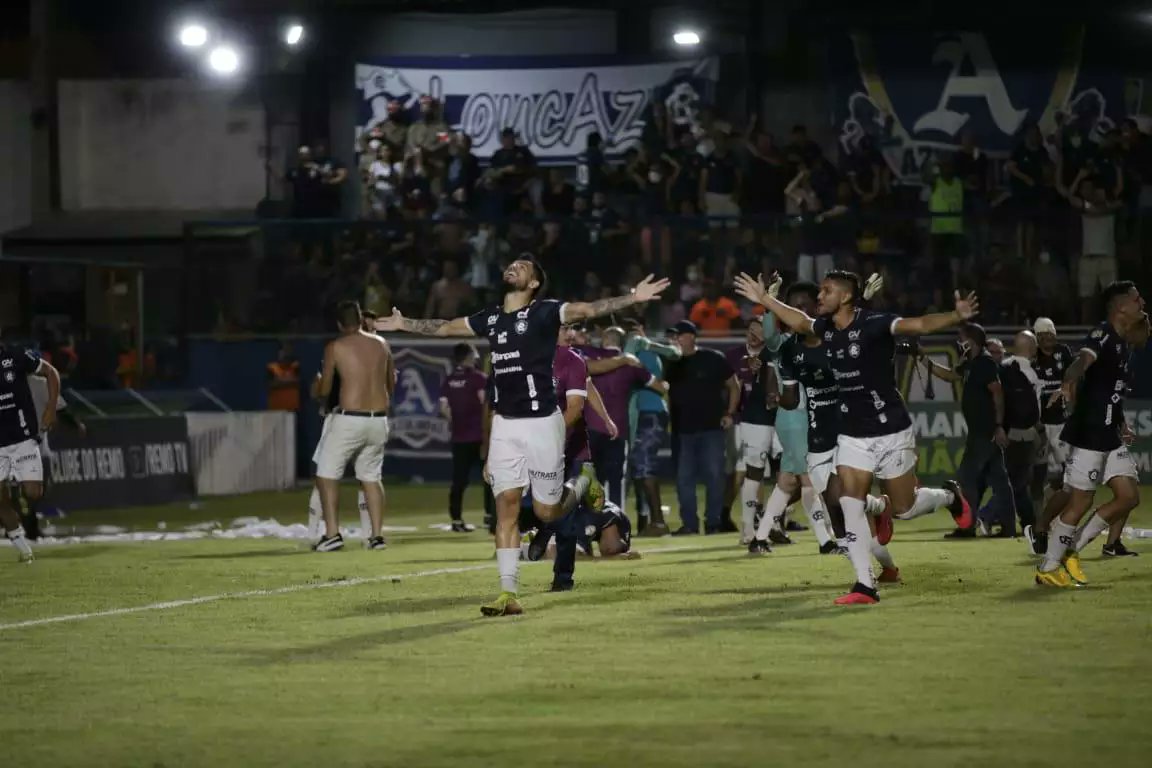 FutebolZueiroPA's tweet photo. IMAGENS RARAS DO TEMPO QUE A COPA VERDE "VALIA ALGO"

E nem faz muito tempo, foi em 2021.

Apreciem https://t.co/dIfdvX054A
