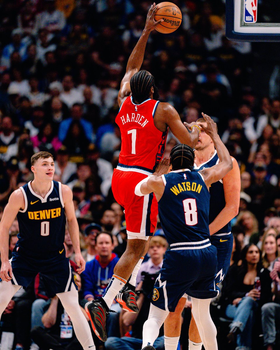 JHarden13's tweet image. how many times do you get a first? first play off game @intuitdome tonight let’s get it! #Uno