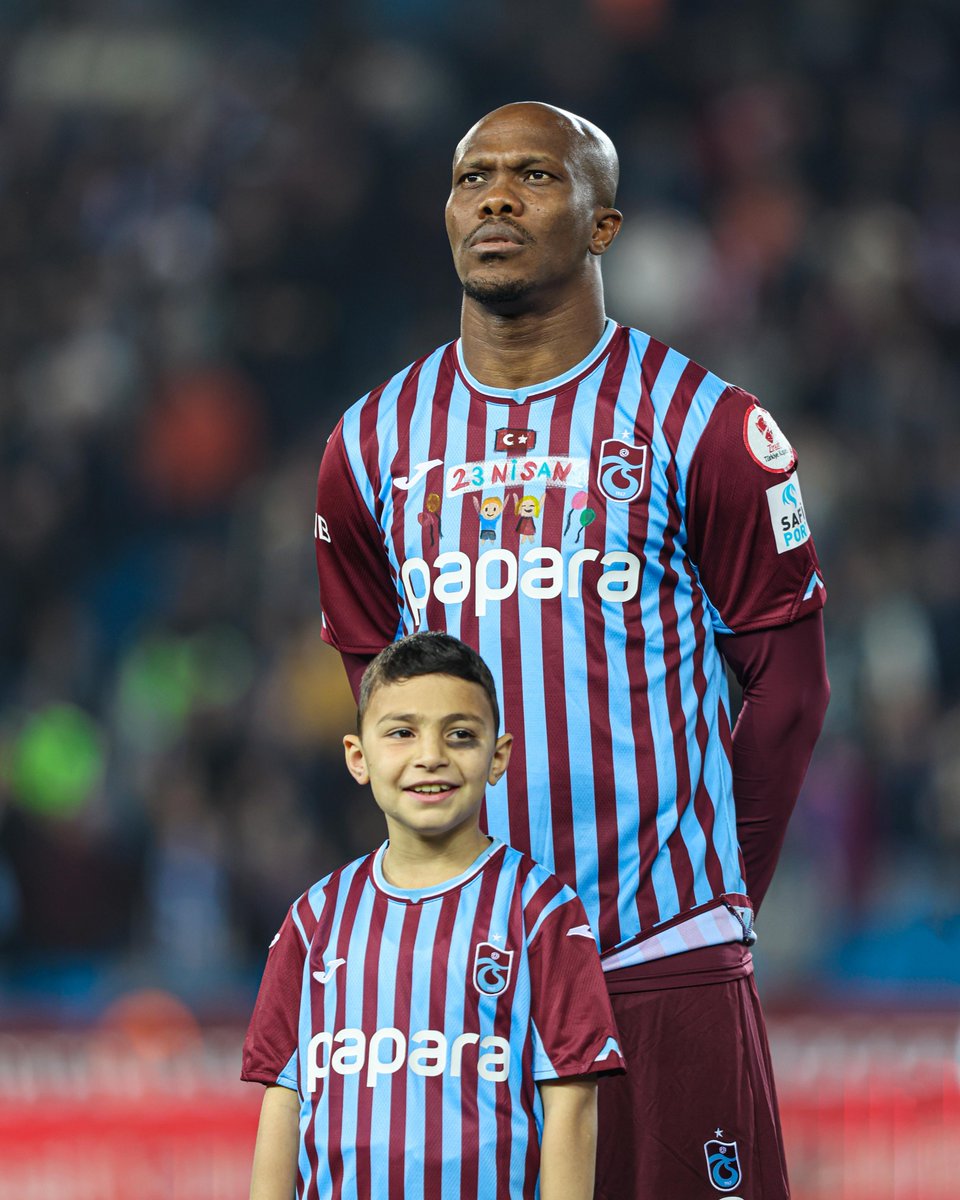 Trabzonspor's tweet image. Unutulmayacak gözündeki 𝐢𝐳𝐢.
Unutulmayacak ismi.
Unutulmayacak Ahmet Minguzzi 🖤