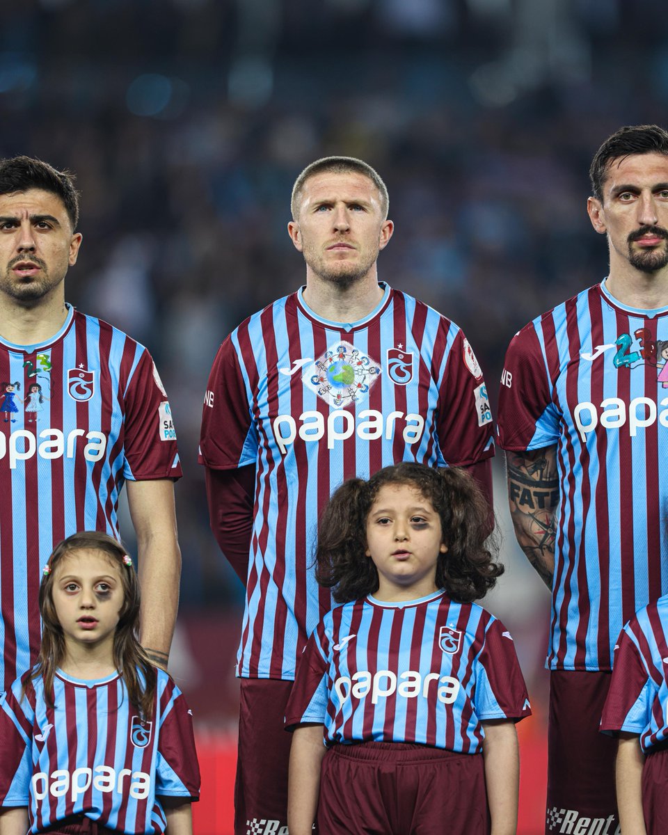 Trabzonspor's tweet image. Unutulmayacak gözündeki 𝐢𝐳𝐢.
Unutulmayacak ismi.
Unutulmayacak Ahmet Minguzzi 🖤