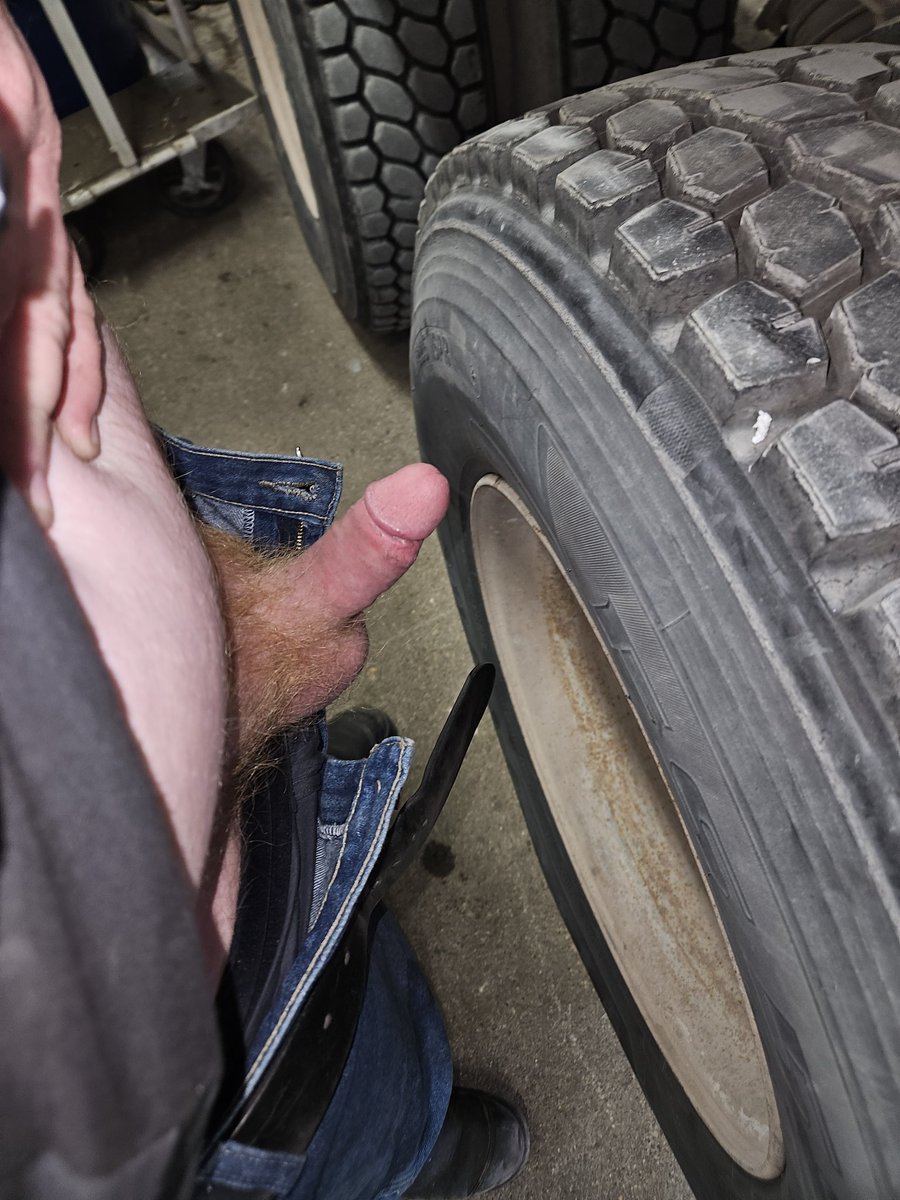 507Countrygay's tweet image. I've been hard all day.  I need somebody to suck my sweaty balls while I jack off