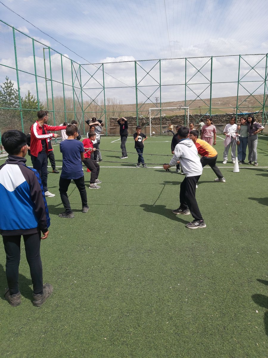 23 Nisan Etkinlikleri kapsamında bugün okulumuzda çocuklarla birlikte çeşitli oyunlar oynandı. <a href="/sivasvaliligi/">Sivas Valiliği</a> <a href="/sivasmem/">Sivas Millî Eğitim Müdürlüğü</a> <a href="/sarkislakymkmlk/">T.C. Şarkışla Kaymakamlığı</a> <a href="/sarkislamem/">Şarkışla İlçe Milli Eğitim Müdürlüğü</a>