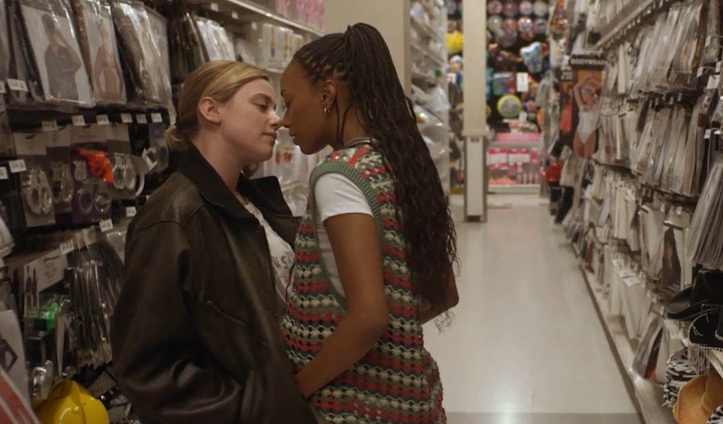 makaylam445's tweet photo. WAIT THESE STILLS IM CRASHING OUT YALL THEY GAY AS FUCK https://t.co/PhJlx7q0uy
