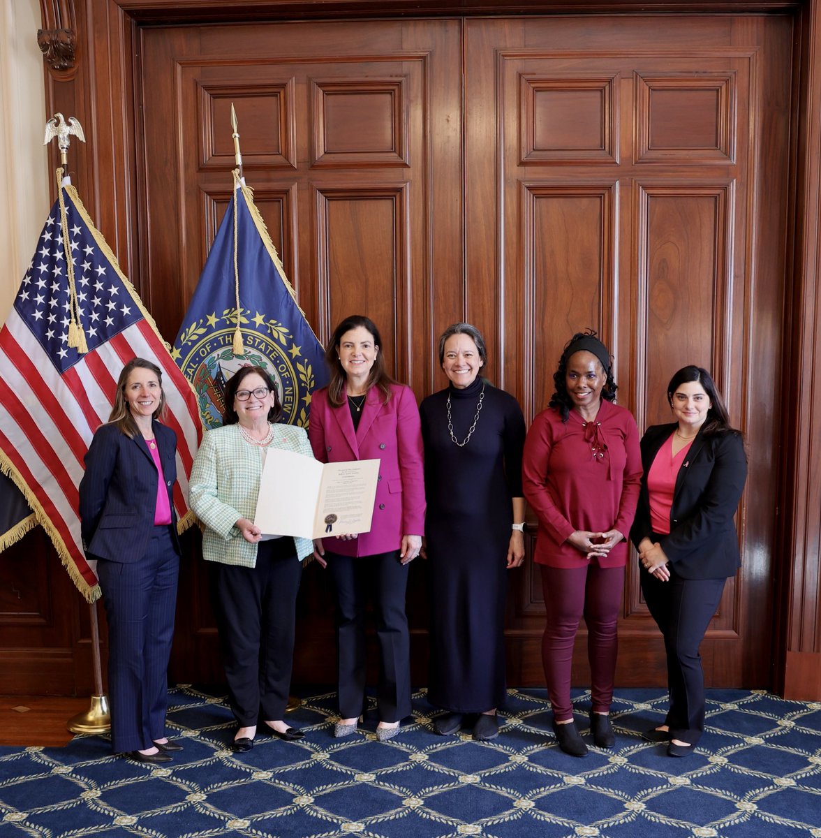 Governor Kelly Ayotte tweet media