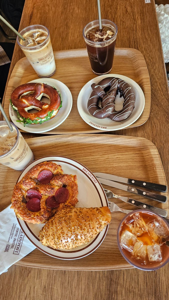 일본 친구들이 빵 안에 니라 들어있는게 신기하다고 하더니 먹고나서 너무 맛있다고 함😂