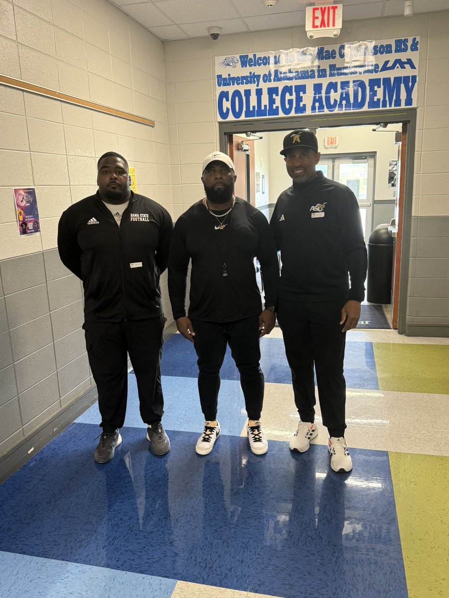 Mae Jemison High Football (@jemisonjags) on Twitter photo Thanks to Coach <a href="/erob50/">Coach Eddie Robinson Jr.</a> & <a href="/Coach_Jlew/">Coach Juwan Lewis</a> for For Stopping By Jemison High To Check Out Our Student -Athletes! <a href="/DexPreps/">DexPreps</a> <a href="/GrindLab/">GrindLab Academy</a> <a href="/DrewD977ESPN/">Drew DeArmond</a> <a href="/DownSouthFb1/">Down South</a> <a href="/CoachJswain/">Jaylon Swain</a> <a href="/UnLockYourGame/">UnLockYourGame</a> <a href="/RocketCityPreps/">Rocket City Preps</a> #GoJags #RecruitTheJ💛💙#Swarmas1 Thanks to Coach <a href="/erob50/">Coach Eddie Robinson Jr.</a> & <a href="/Coach_Jlew/">Coach Juwan Lewis</a> for For Stopping By Jemison High To Check Out Our Student -Athletes! <a href="/DexPreps/">DexPreps</a> <a href="/GrindLab/">GrindLab Academy</a> <a href="/DrewD977ESPN/">Drew DeArmond</a> <a href="/DownSouthFb1/">Down South</a> <a href="/CoachJswain/">Jaylon Swain</a> <a href="/UnLockYourGame/">UnLockYourGame</a> <a href="/RocketCityPreps/">Rocket City Preps</a> #GoJags #RecruitTheJ💛💙#Swarmas1